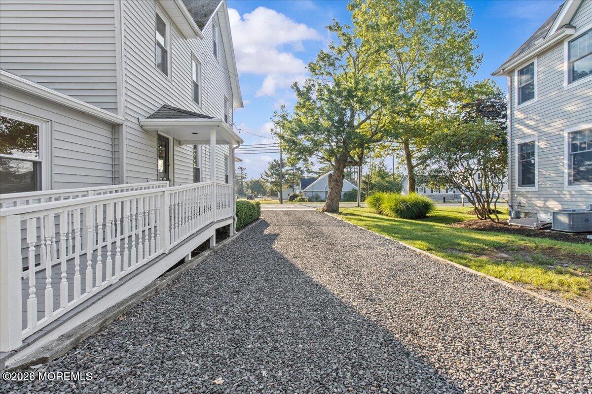 182 N Main Street Manahawkin NJ 08050
