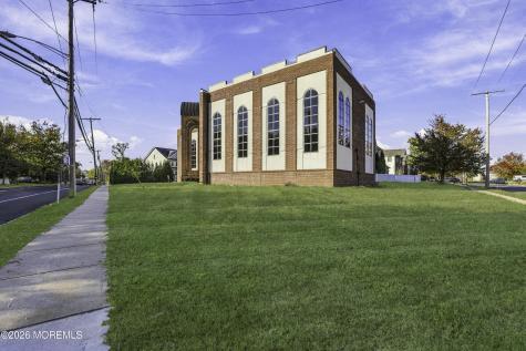 155 Pine Street Lakewood NJ 08701