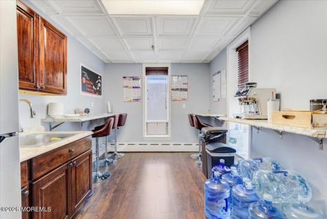 992 Clifton Avenue Clifton NJ 07013