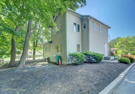 1076 State Route 18 East Brunswick NJ 08816