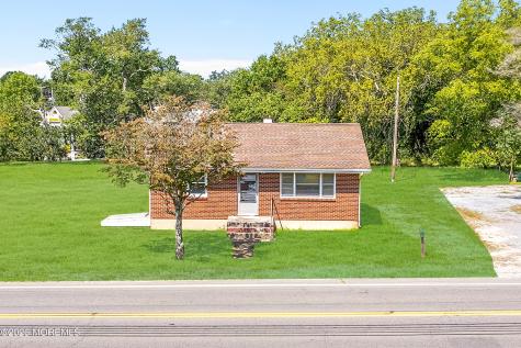 102 Manchester Boulevard Whiting NJ 08759