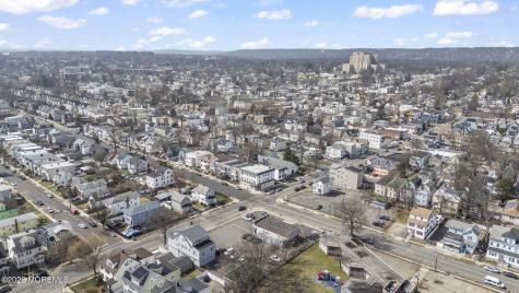 382 S Clinton Street East Orange NJ 07018