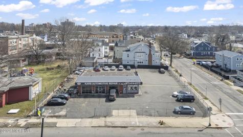 382 S Clinton Street East Orange NJ 07018
