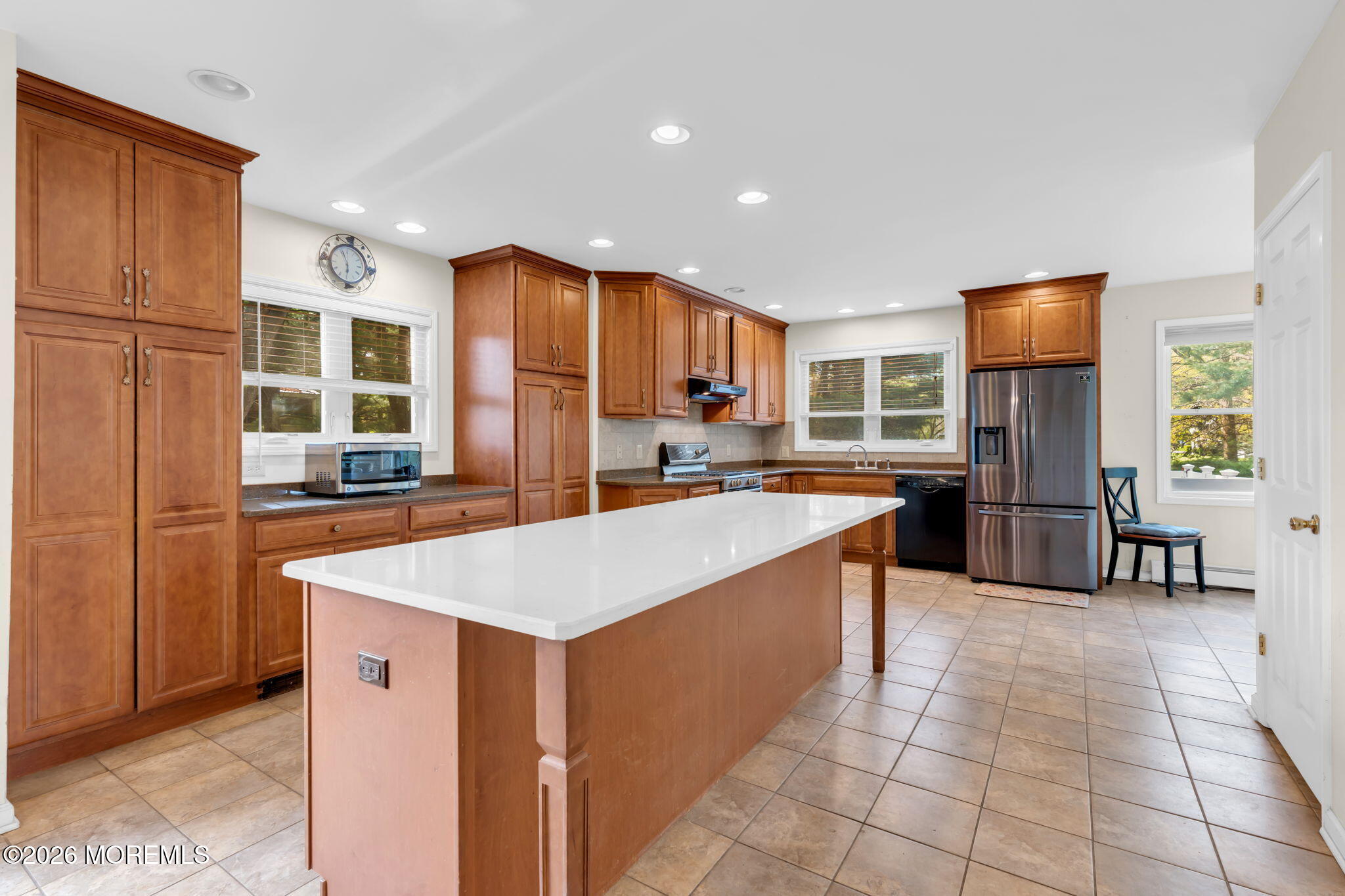 10 Daum Road Manalapan NJ 07726