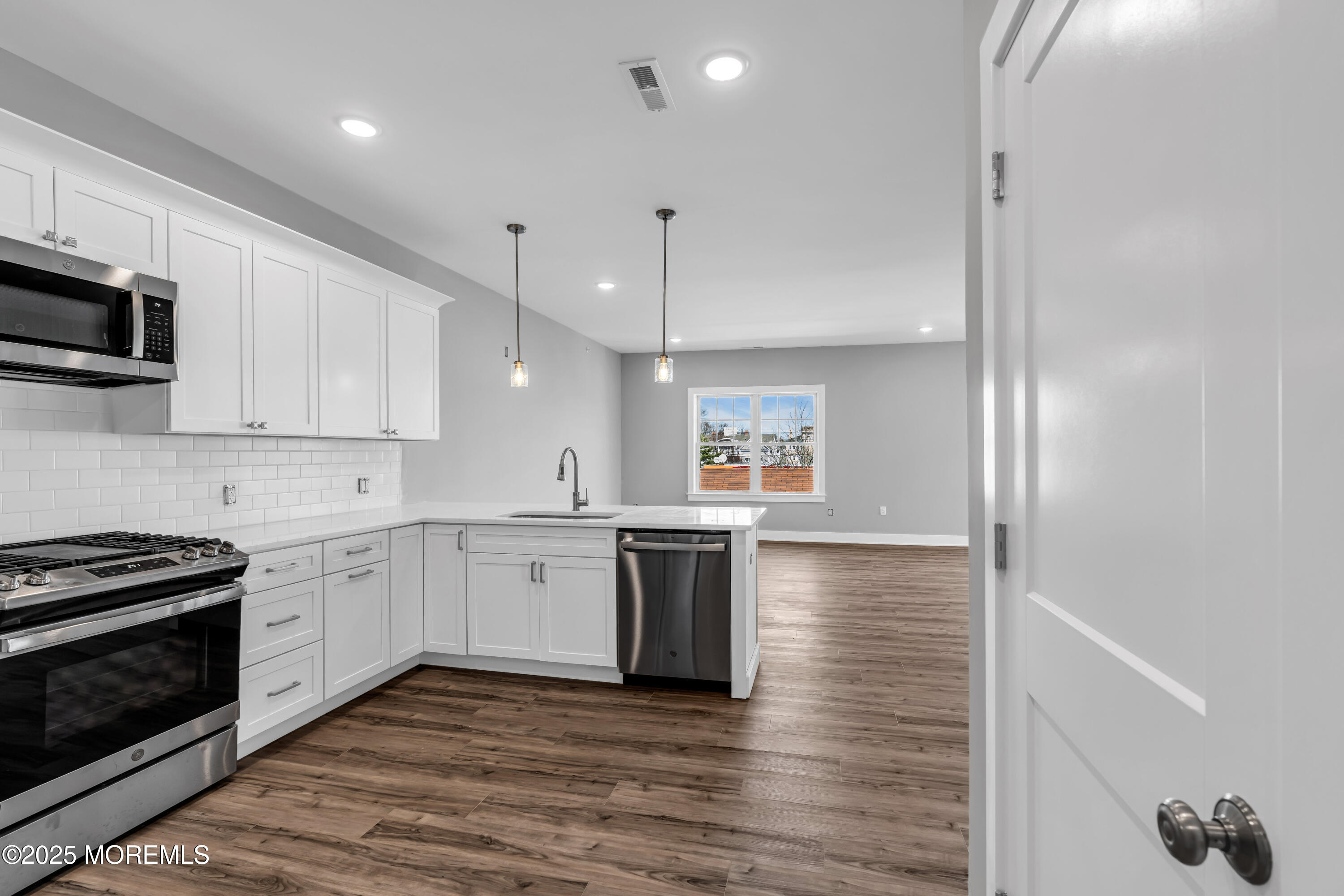 33 Union Avenue Manasquan NJ 08736