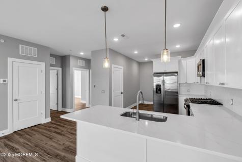 33 Union Avenue Manasquan NJ 08736