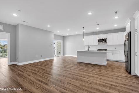 33 Union Avenue Manasquan NJ 08736