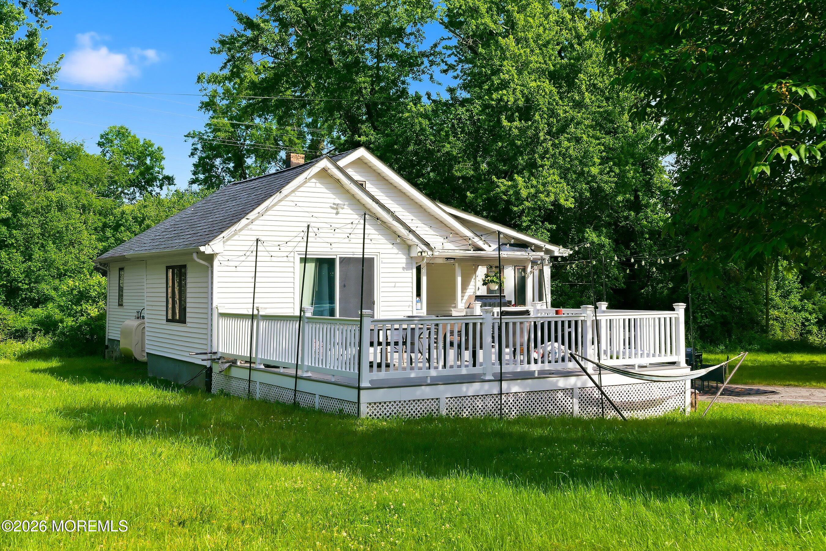 26 Megill Road Farmingdale NJ 07727