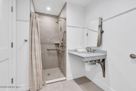 17 W River Road Rumson NJ 07760