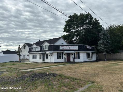 1900 State Route 35 Wall NJ 07719