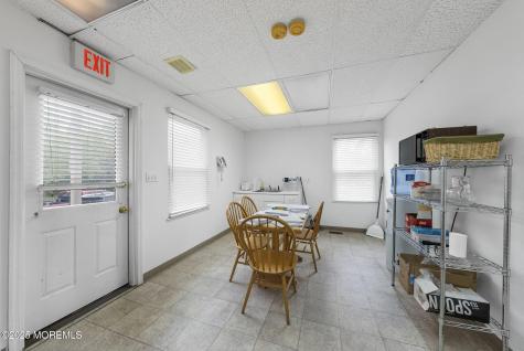 59 Avenue At The Common Shrewsbury Boro NJ 07702
