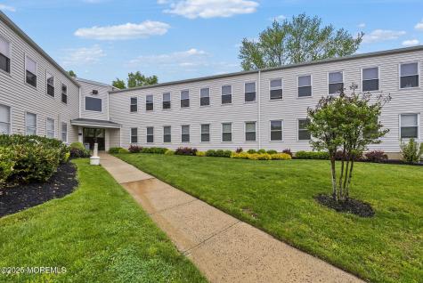 59 Avenue At The Common Shrewsbury Boro NJ 07702