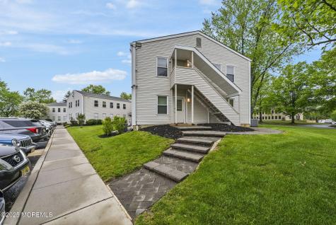 59 Avenue At The Common Shrewsbury Boro NJ 07702