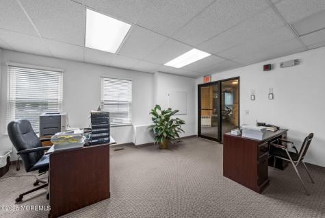 59 Avenue At The Common Shrewsbury Boro NJ 07702
