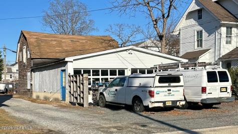 13 Pearce Avenue Manasquan NJ 08736
