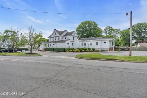43 Main Street Farmingdale NJ 07727