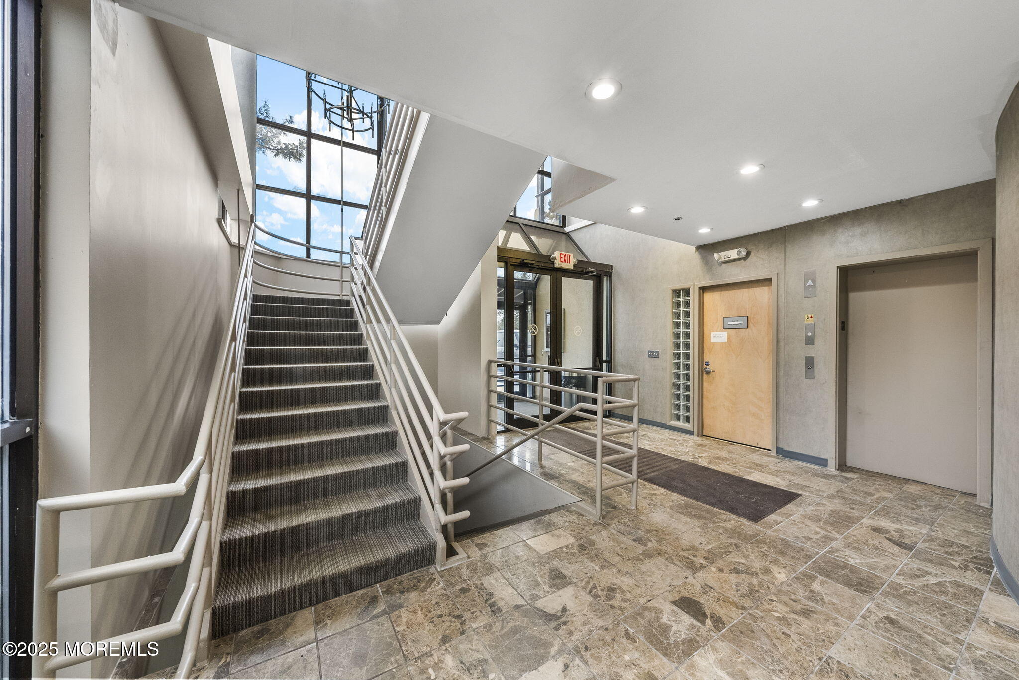 3270 Nj 27 Kendall Park NJ 08824
