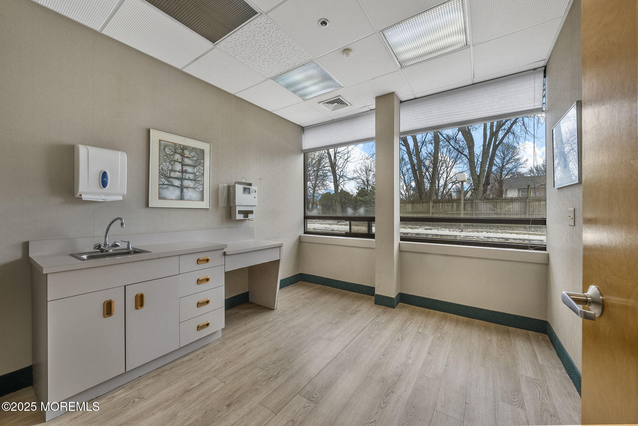 3270 Nj 27 Kendall Park NJ 08824