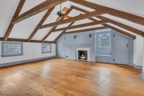 911 Middletown Lincroft Road Middletown NJ 07748
