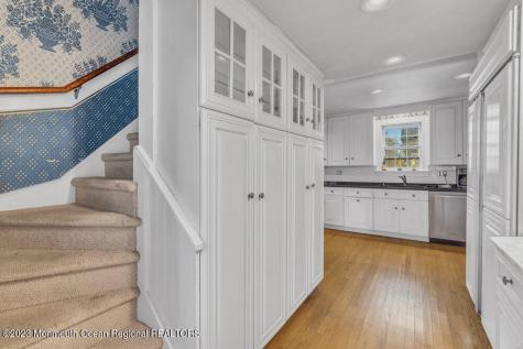 911 Middletown Lincroft Road Middletown NJ 07748