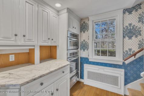 911 Middletown Lincroft Road Middletown NJ 07748