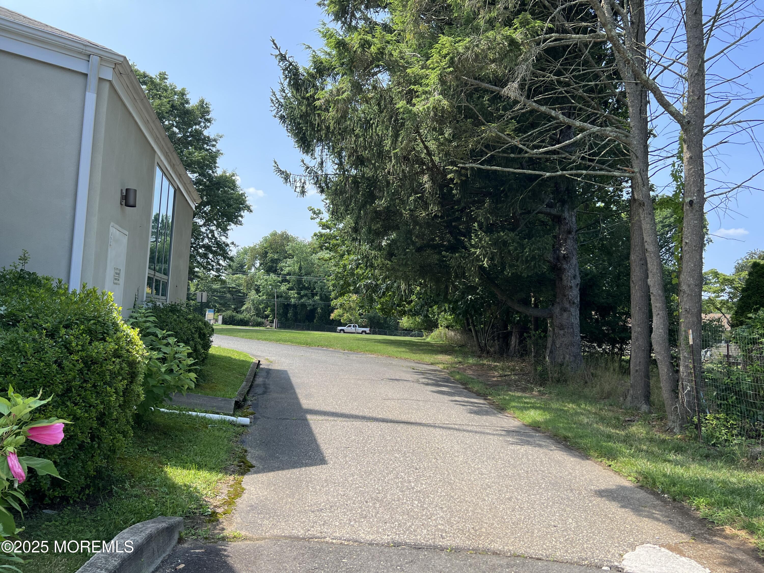 76 Wyckoff Road Eatontown NJ 07724