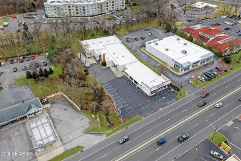 2113 Highway 35 Oakhurst NJ 07755
