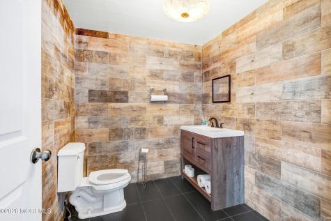 2113 Highway 35 Oakhurst NJ 07755