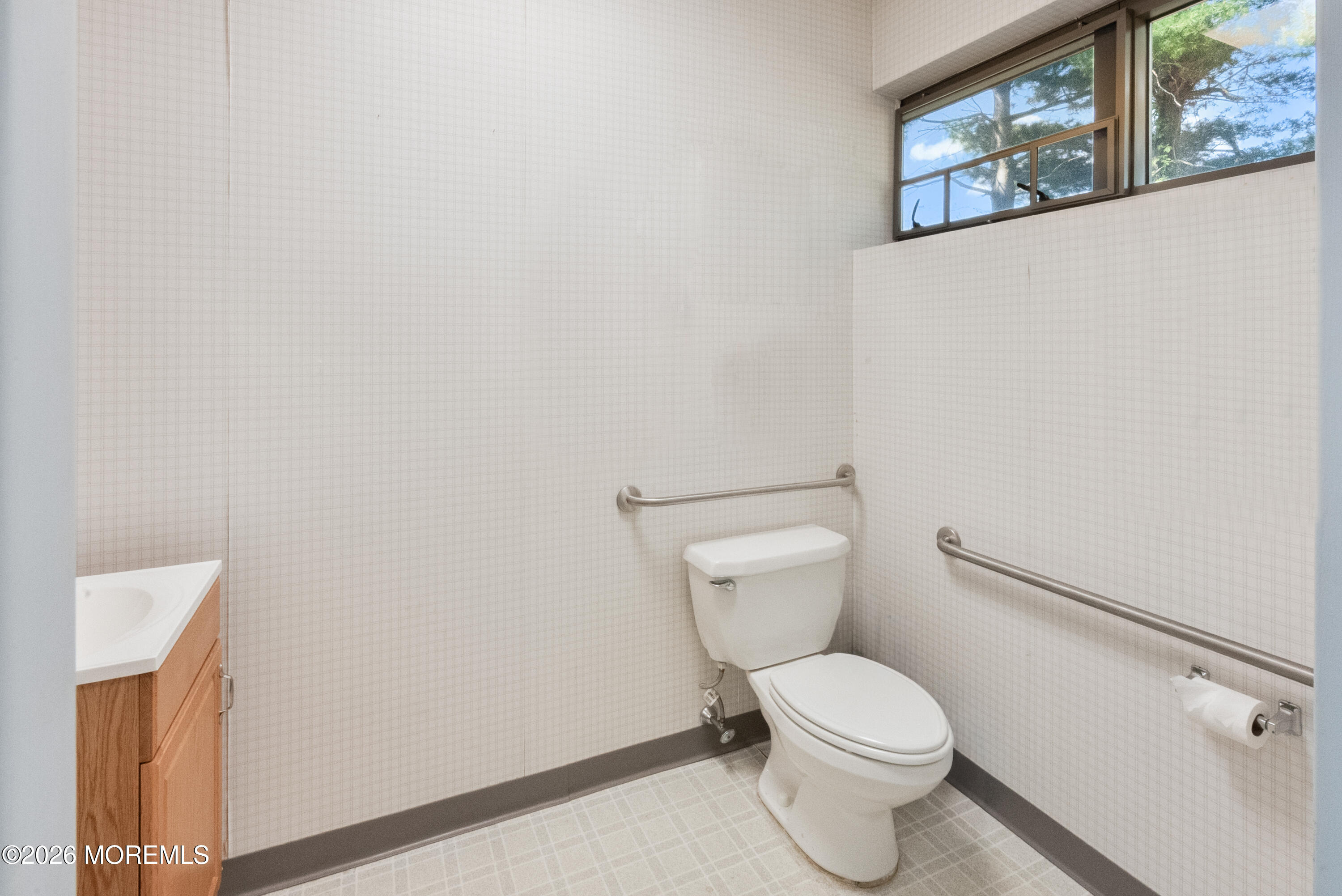 2 Hartford Drive Tinton Falls NJ 07701