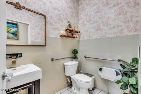 275 Amboy Avenue Metuchen NJ 08840