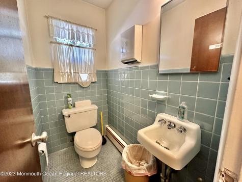 82 W Main Street Freehold NJ 07728