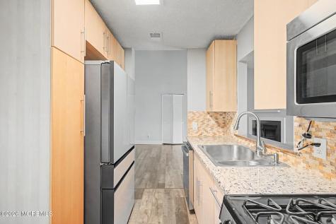 208 Sunshine Court Parlin NJ 08859