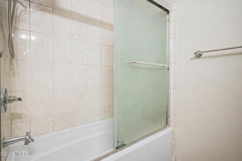 208 Sunshine Court Parlin NJ 08859