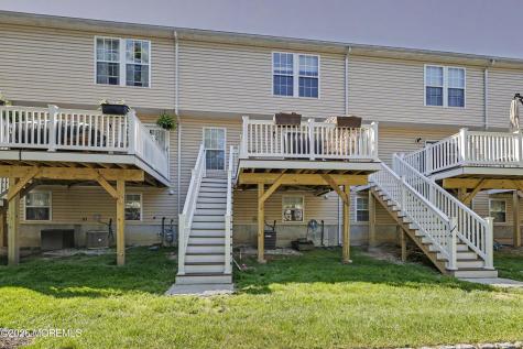 36 Saxton Road Farmingdale NJ 07727