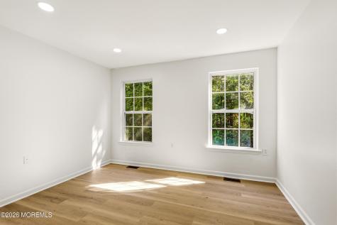 47 E Woodland Avenue Abescon NJ 08201