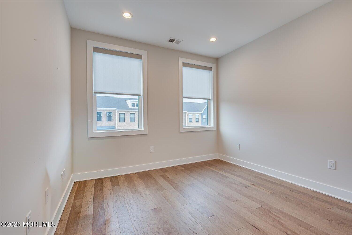 16 Valiant Court Middletown NJ 07748