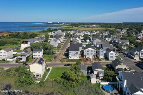 704 Prospect Avenue Union Beach NJ 07735