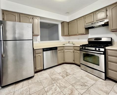 407 Hampton Court Manalapan NJ 07726