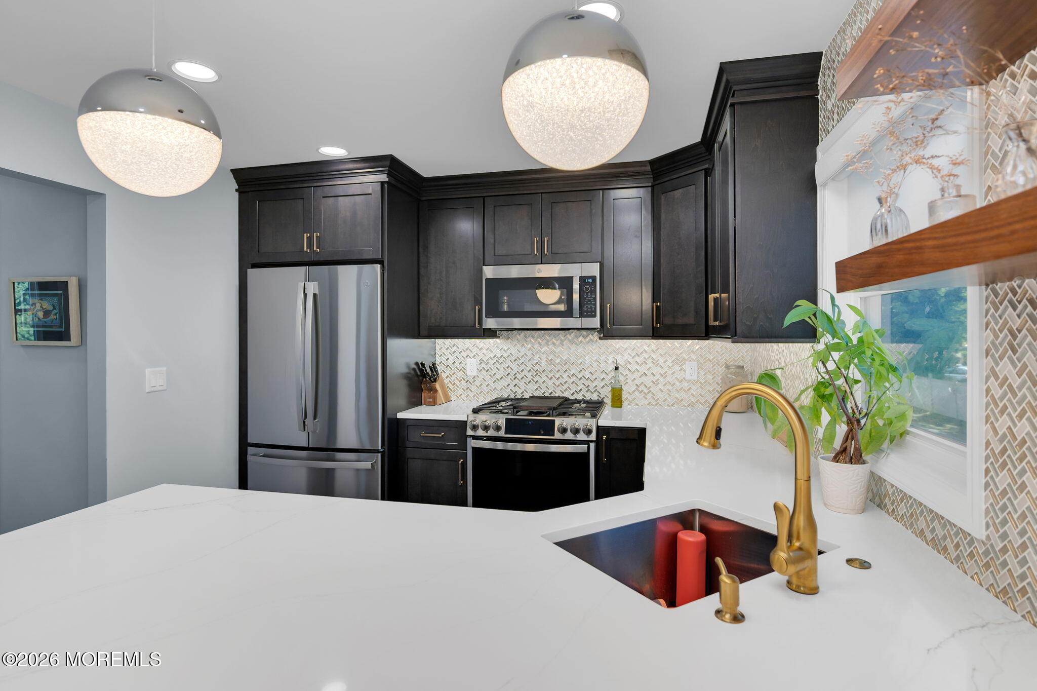 20 Pinckney Road Red Bank NJ 07701