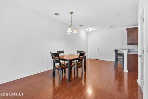 102 E Elizabeth Avenue Linden City NJ 07036