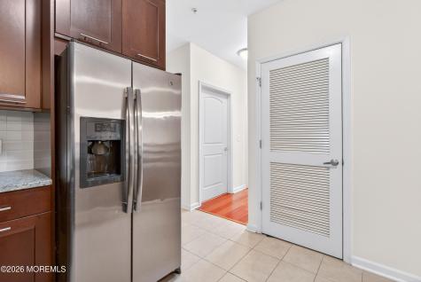102 E Elizabeth Avenue Linden City NJ 07036