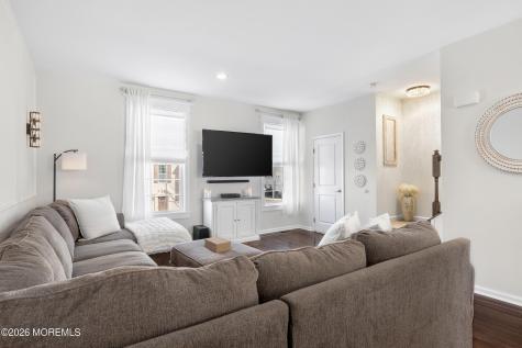 5 Jake Drive Tinton Falls NJ 07712