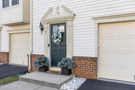 5 Jake Drive Tinton Falls NJ 07712