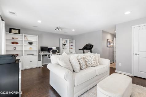5 Jake Drive Tinton Falls NJ 07712