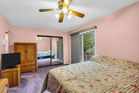 302 Bent Trail Toms River NJ 08753