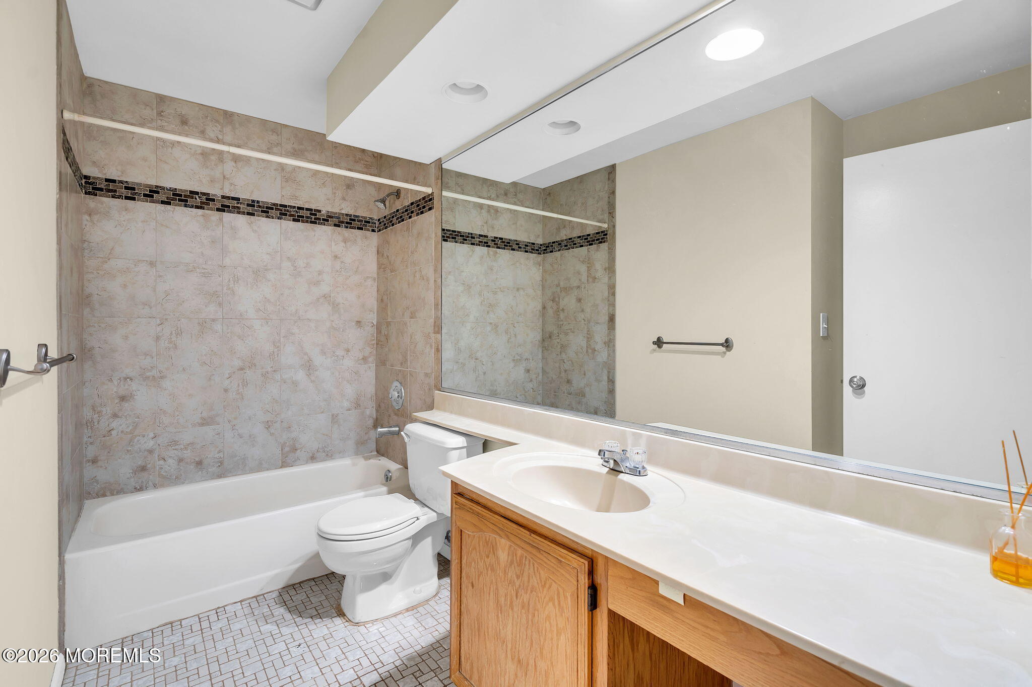 366 Sequoia Court Howell NJ 07731