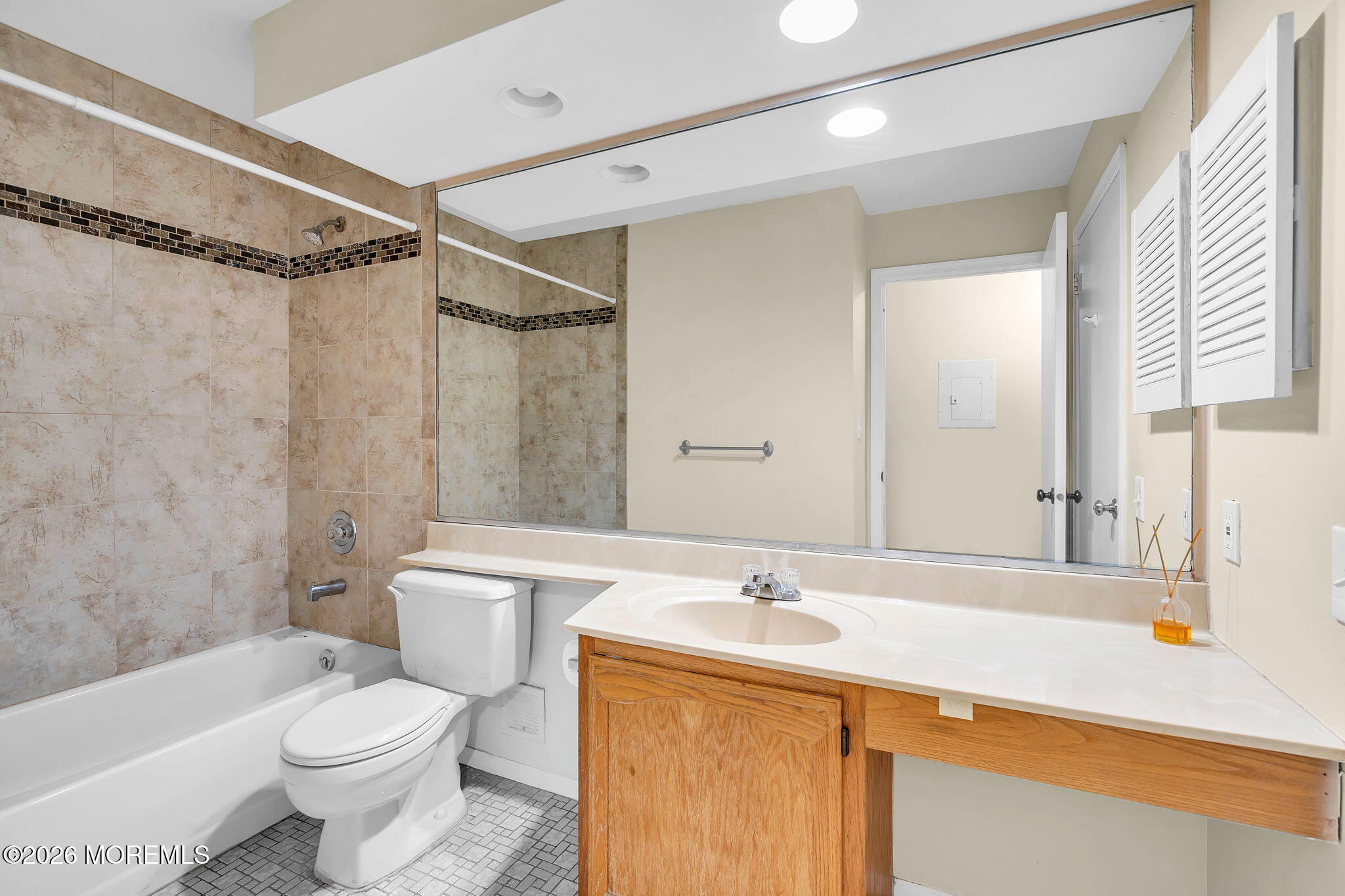 366 Sequoia Court Howell NJ 07731
