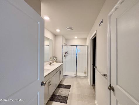 4 Victoria Gardens Square Neptune Township NJ 07753