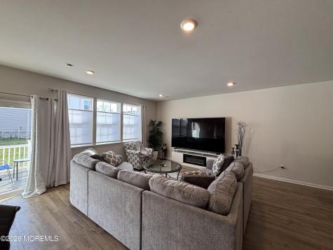 4 Victoria Gardens Square Neptune Township NJ 07753