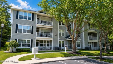 604 St Andrews Place Manalapan NJ 07726